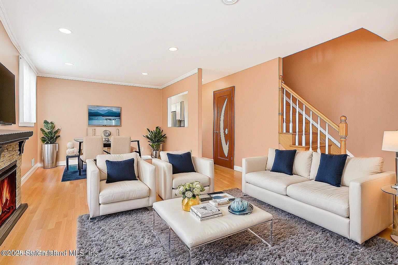 538 Leverett Ave Staten Island, NY 10308 - Thumbnail 3