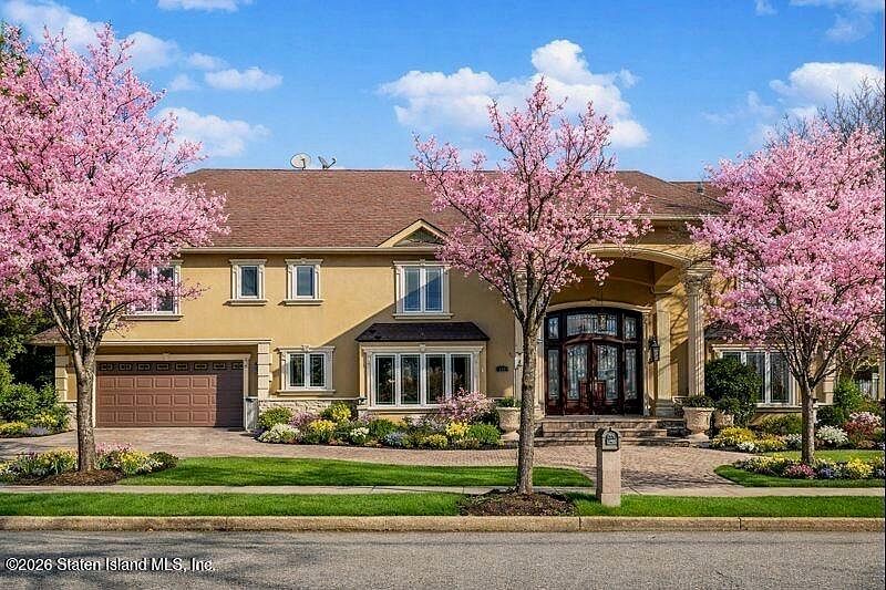 133 Ryan Pl Staten Island, NY 10312 - Thumbnail 3