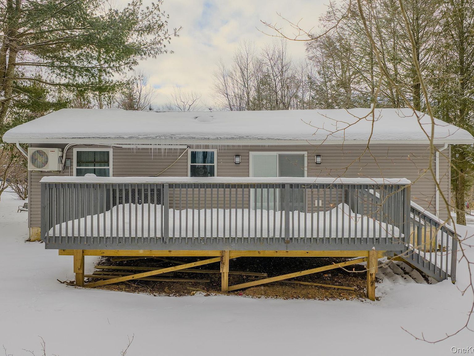 4 Ray Ln Loch Sheldrake, NY 12759 - Thumbnail 3