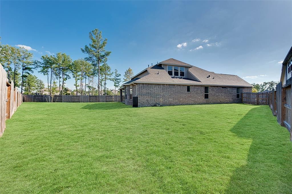 17355 Grand Canyon Rd Conroe, TX 77302 - Thumbnail 3