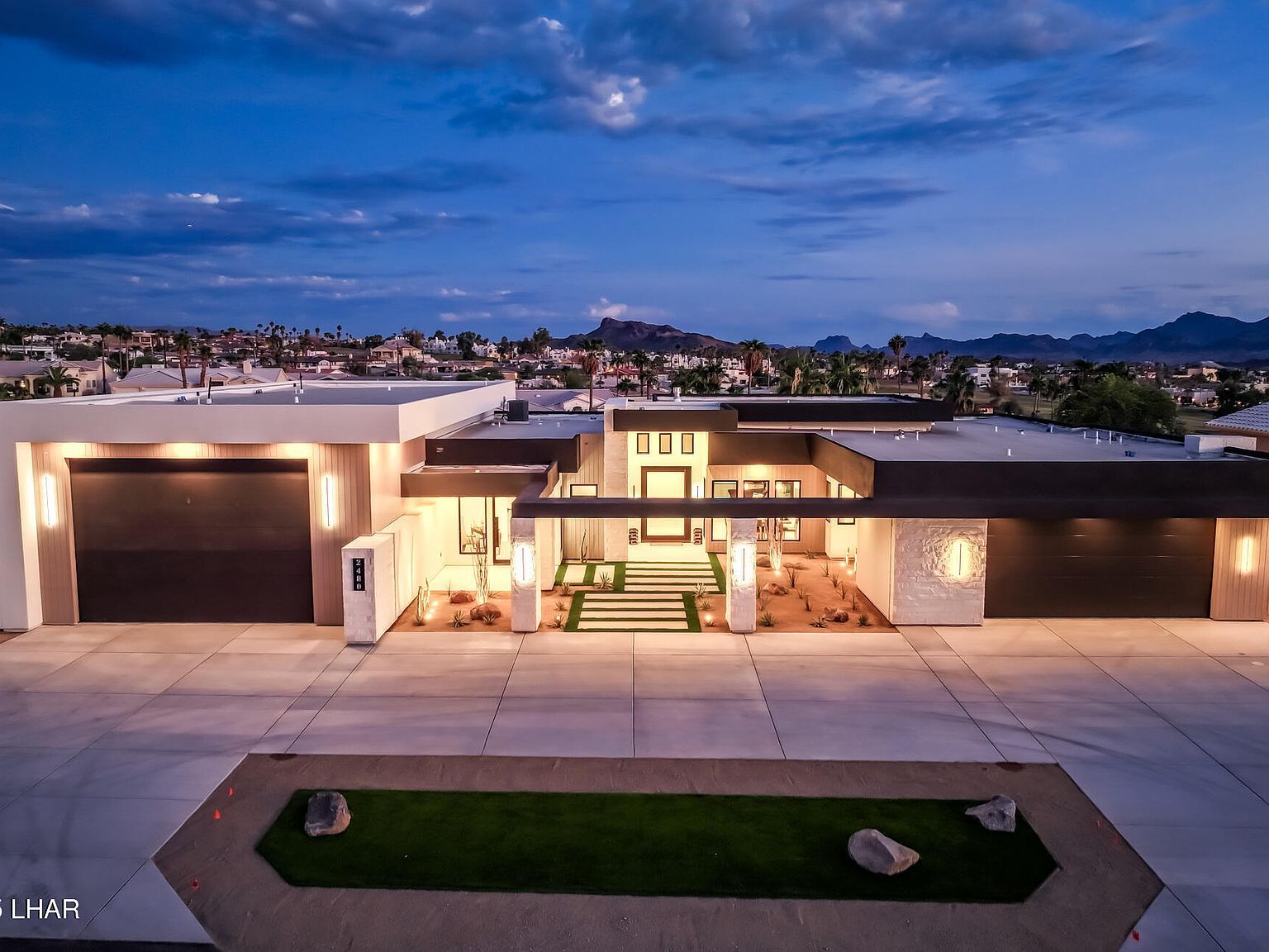 2480 Stroke Dr Lake Havasu City, AZ 86406 - Thumbnail 3