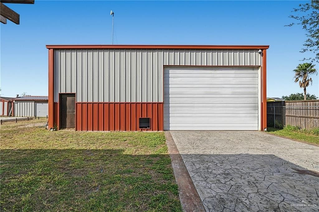 2313 Naranjo St Mercedes, TX 78570 - Thumbnail 3