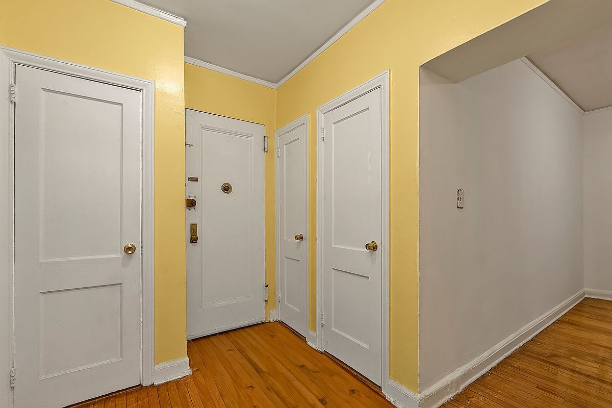 3421 78th St APT 2I Flushing, NY 11372 - Thumbnail 3