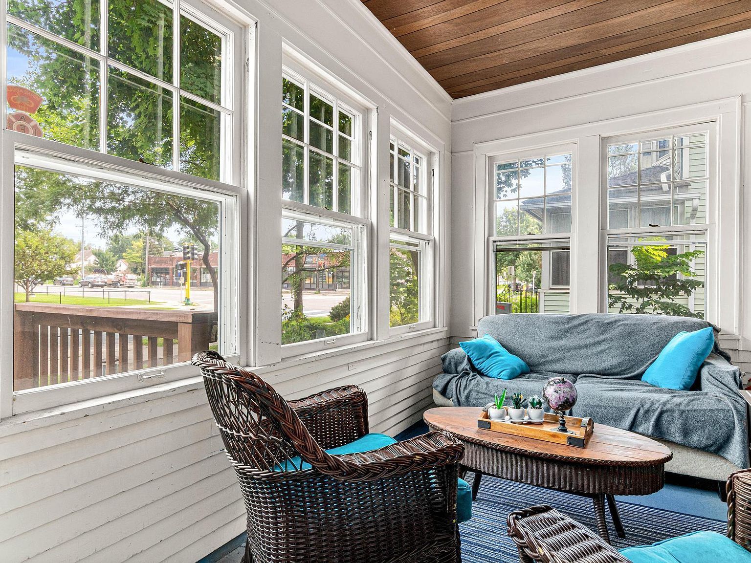 1127 15th Ave SE Minneapolis, MN 55414 - Thumbnail 3