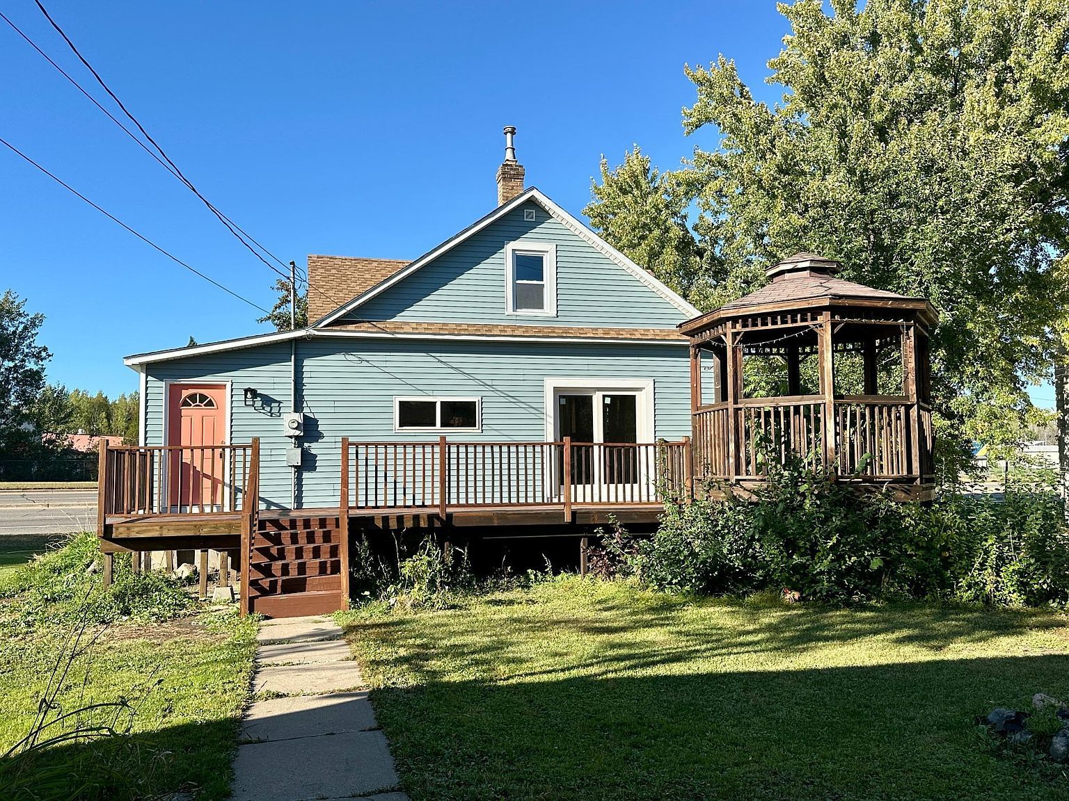 604 Corey Ave Coleraine, MN 55722 - Thumbnail 3