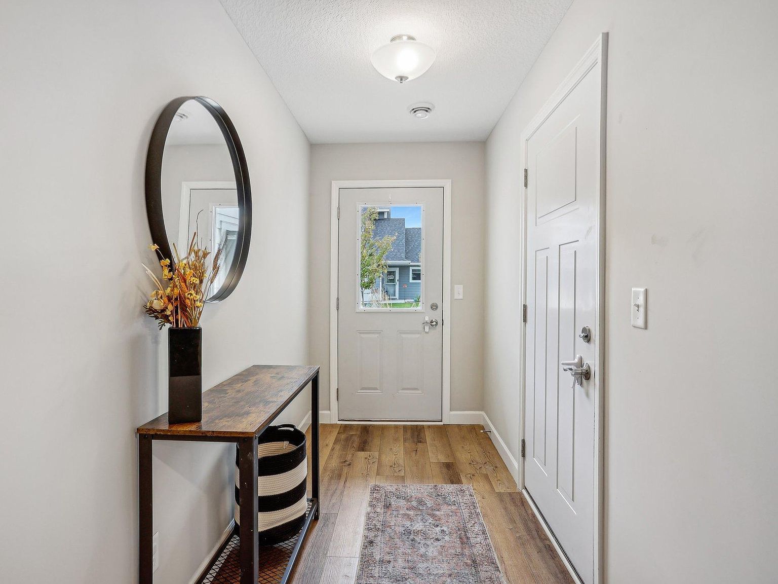 6945 Linwood Dr NE Albertville, MN 55301 - Thumbnail 3