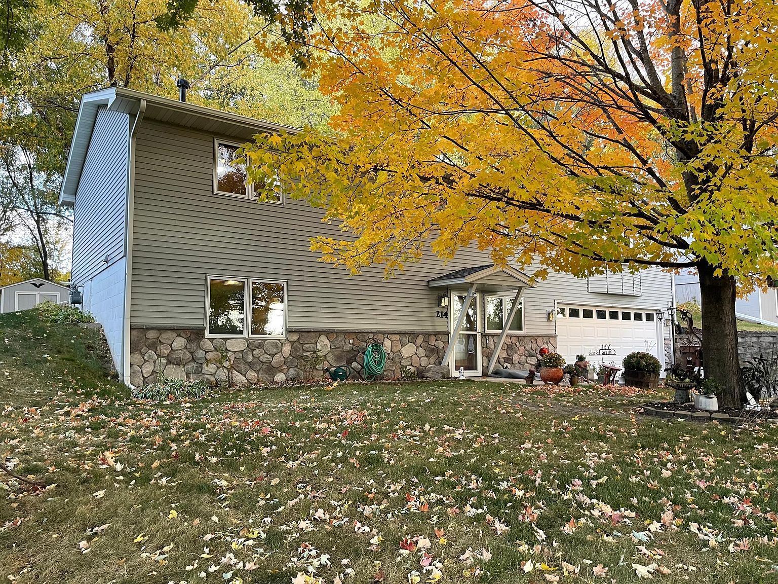 214 Jackson Ave NW Watertown, MN 55388 - Thumbnail 3