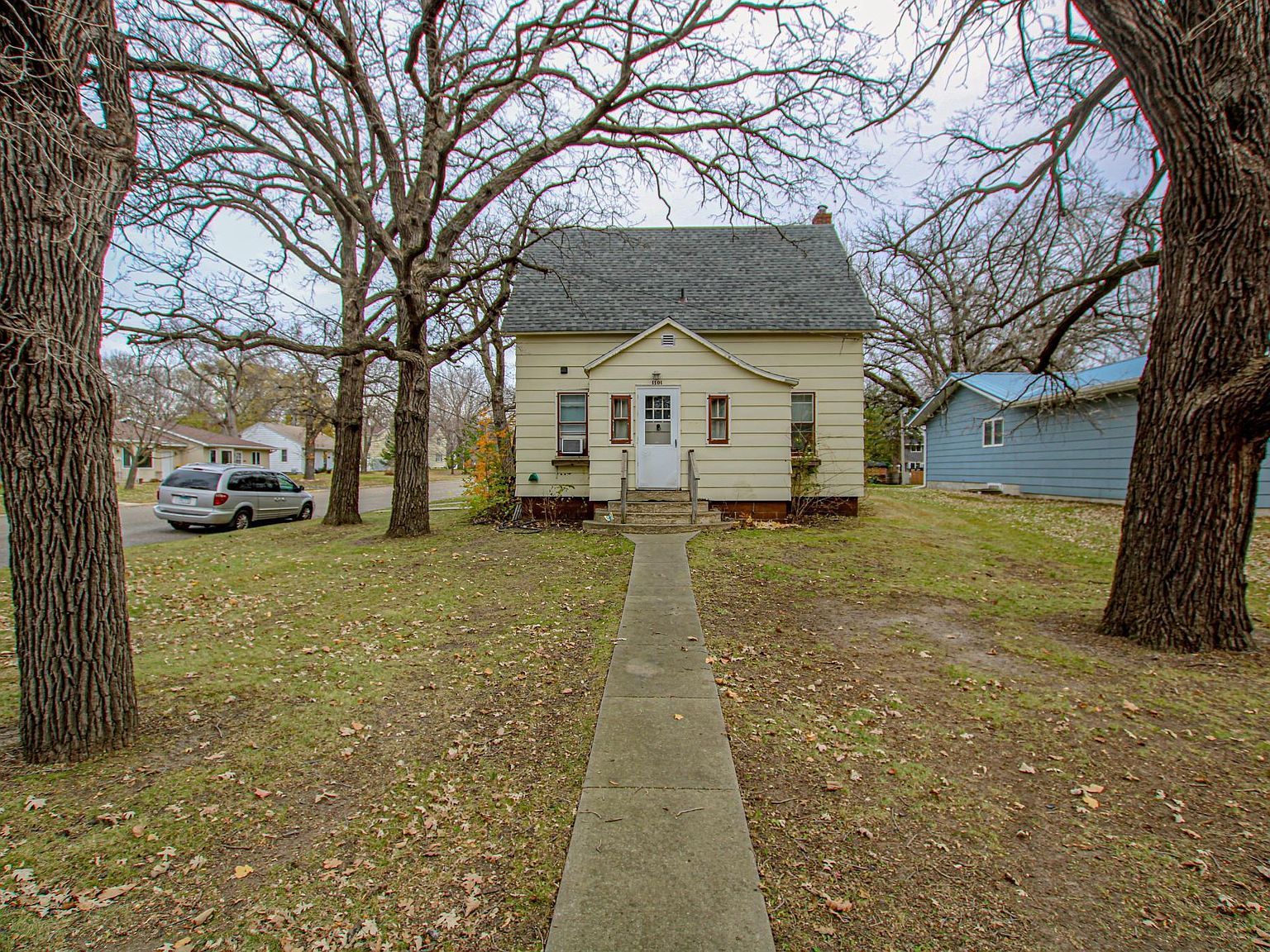 1101 Jefferson St Alexandria, MN 56308 - Thumbnail 3