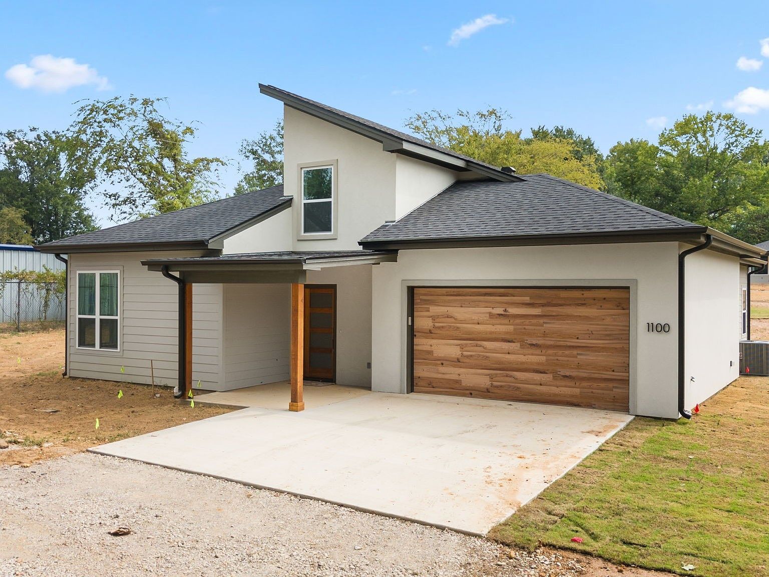 1100 S Main St Lindale, TX 75771 - Thumbnail 3