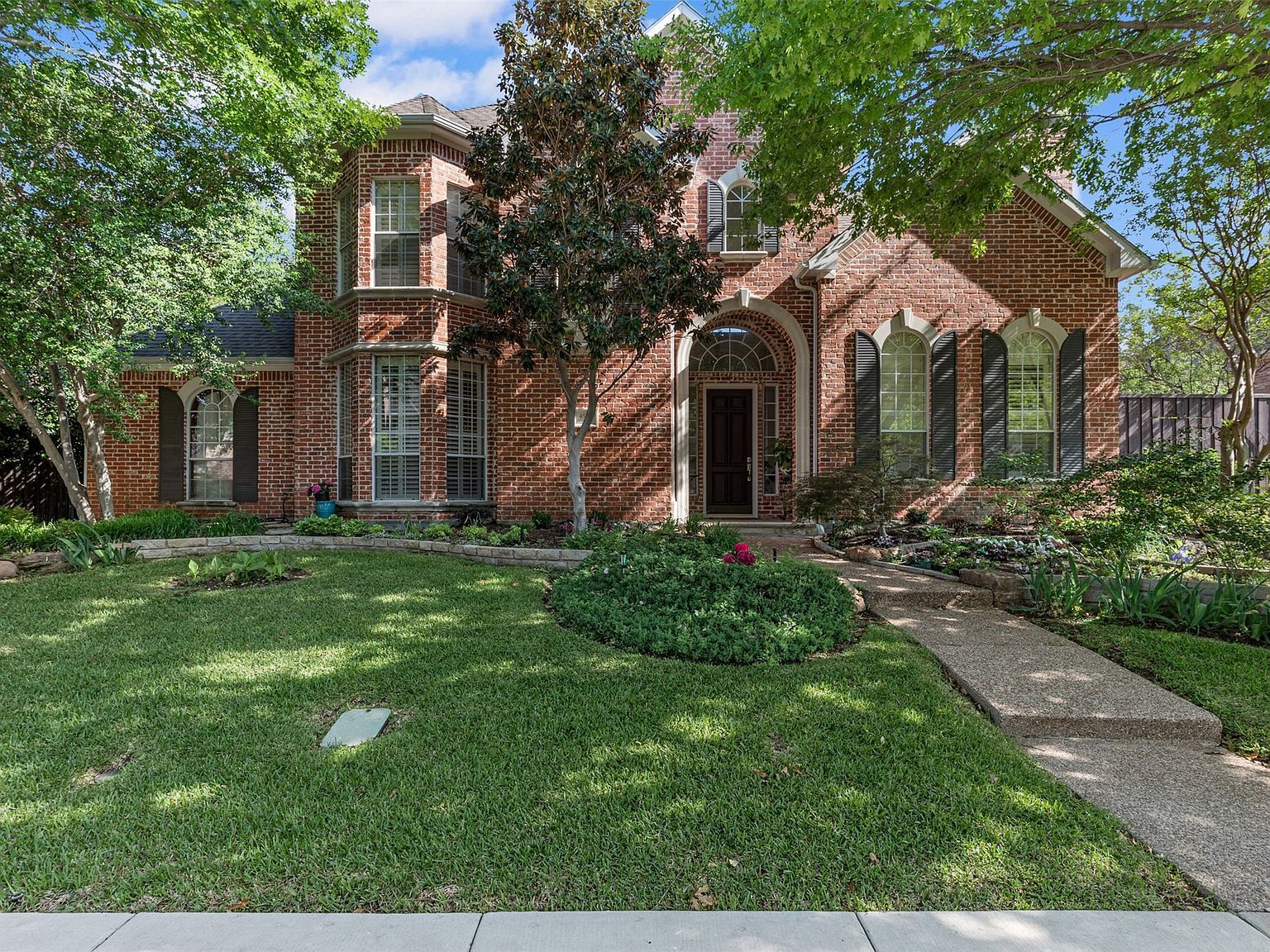 4549 Glenville Dr Plano, TX 75093 - Thumbnail 3