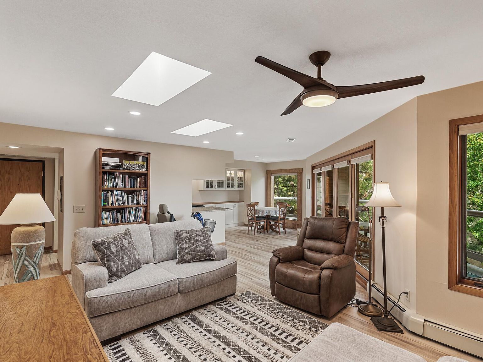 14575 Burma Ave W APT 306 Rosemount, MN 55068 - Thumbnail 3