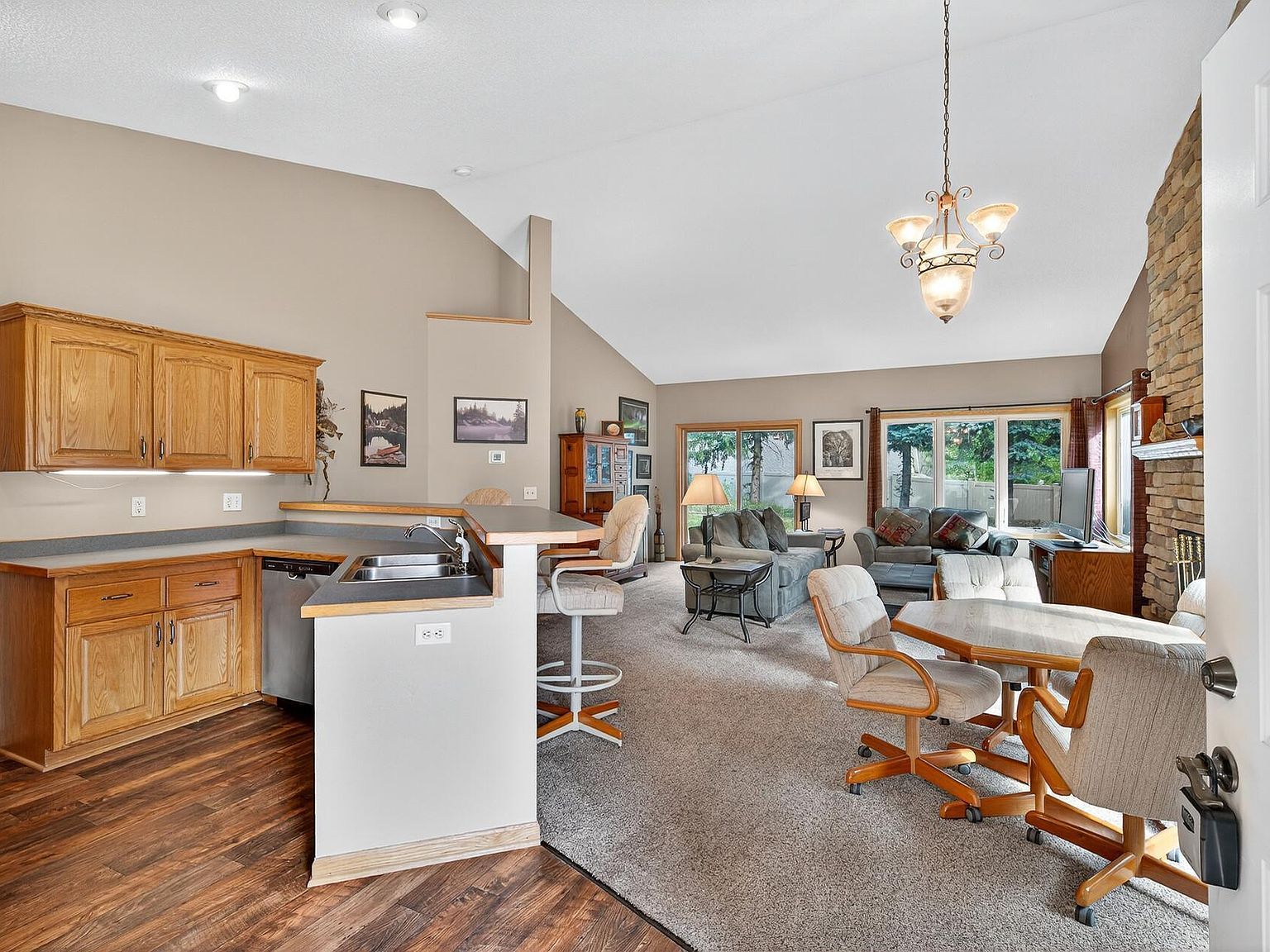 13471 Pine View Ln Lindstrom, MN 55045 - Thumbnail 3