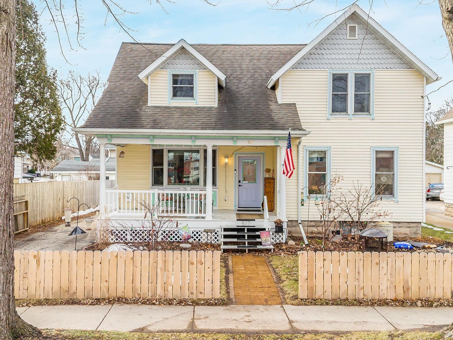 517 S Locust St Appleton, WI 54914 - Thumbnail 3