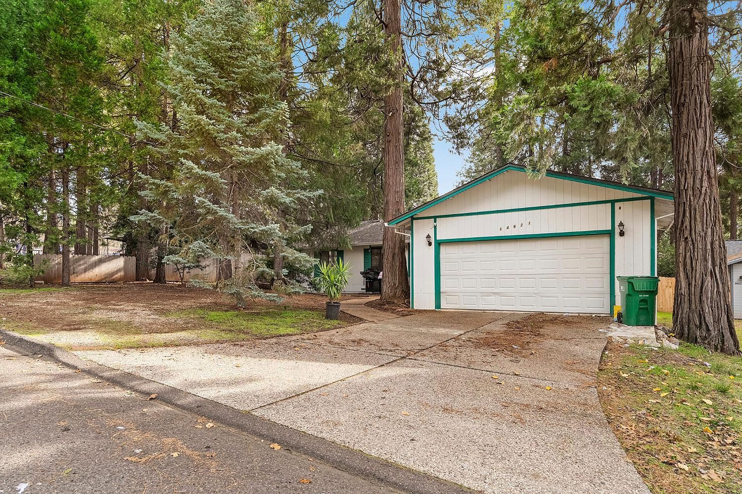 14621 Bridgeport Cir Magalia, CA 95954 - Thumbnail 3