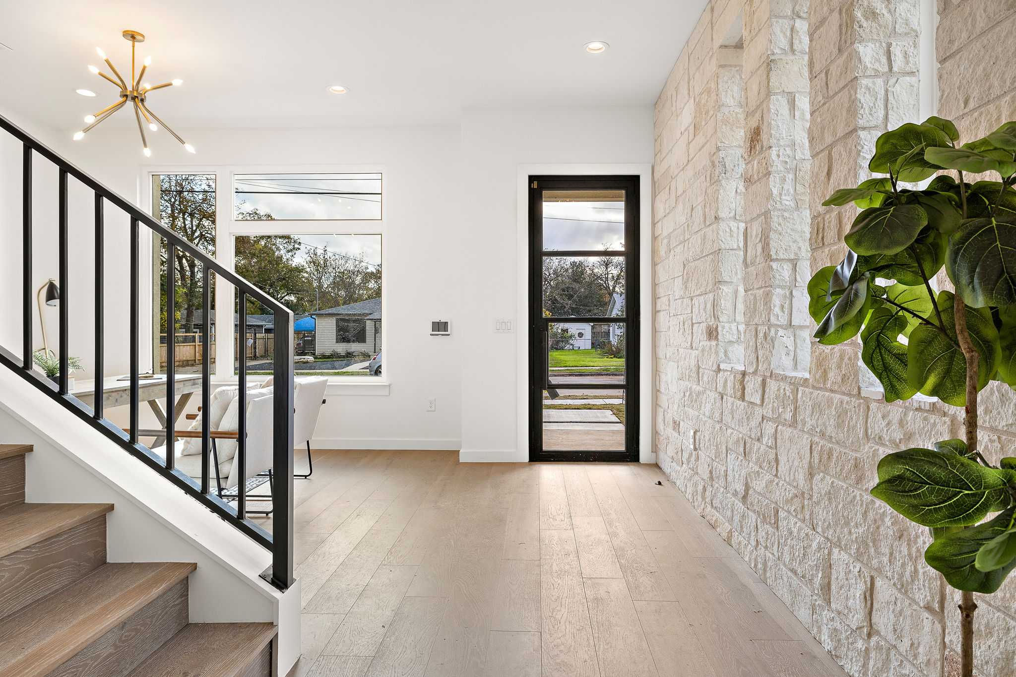 1210 Payne Avenue, Austin, TX, USA, 78757 - Thumbnail 3