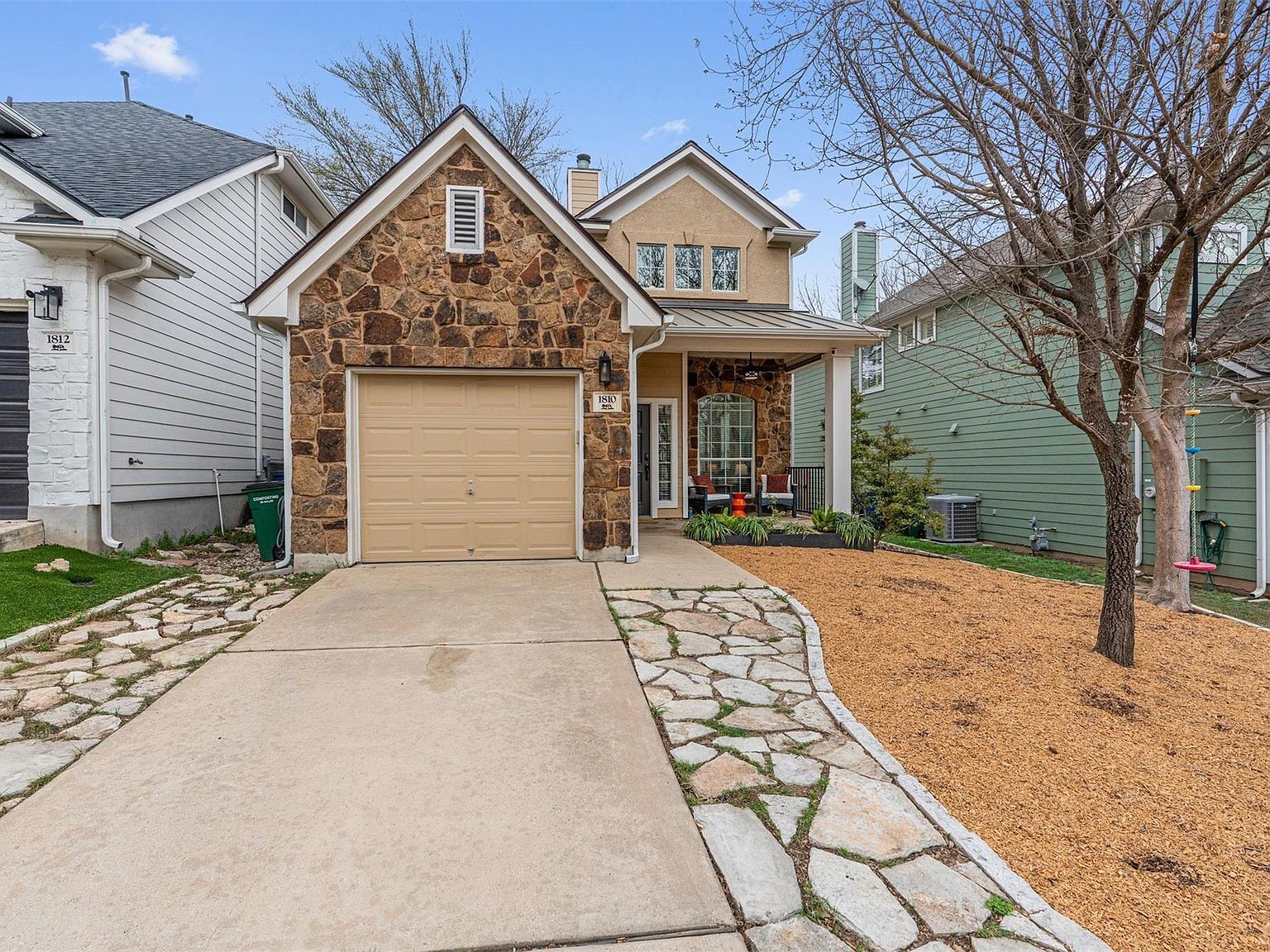 1810 Village Oak Ct Austin, TX 78704 - Thumbnail 3