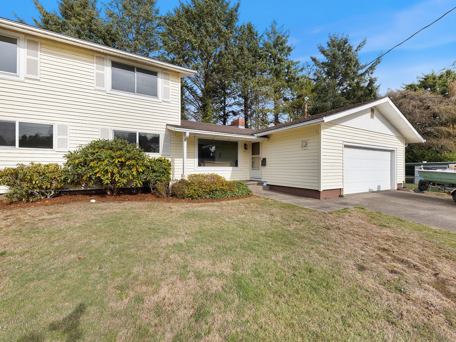 217 NE Chambers Ct Newport, OR 97365 - Thumbnail 3