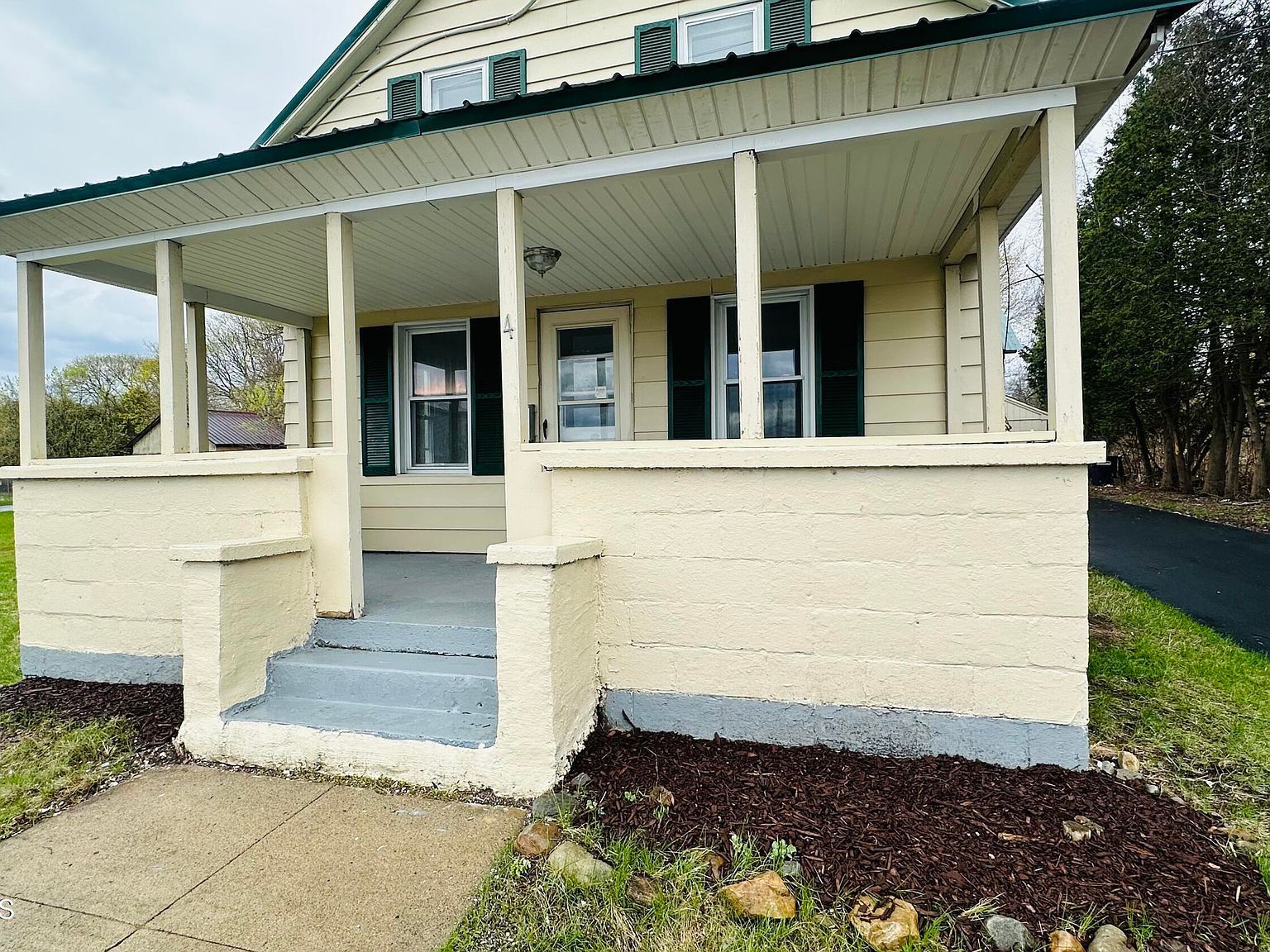 4 Allen St Hudson Falls, NY 12839 - Thumbnail 3