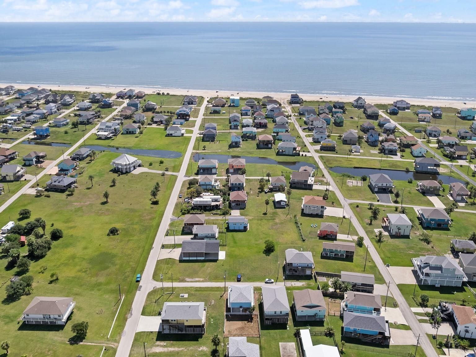 2117 2nd St Pt Bolivar, TX 77650 - Thumbnail 3