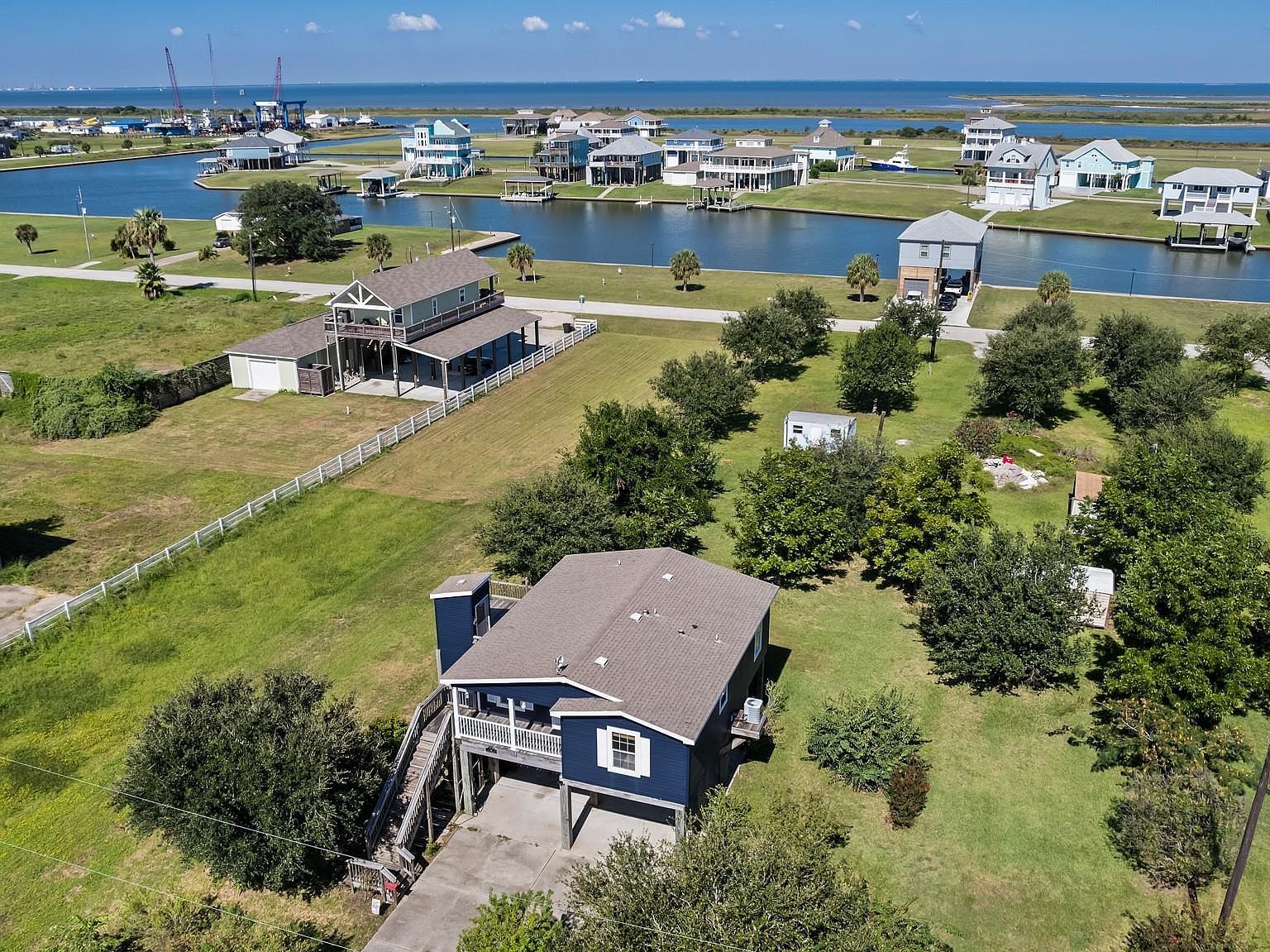 2005 Madison Ave Port Bolivar, TX 77650 - Thumbnail 3