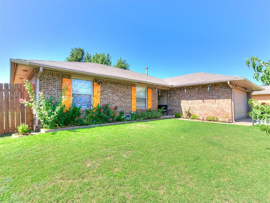 12012 Larkdale Dr Yukon, OK 73099 - Thumbnail 3