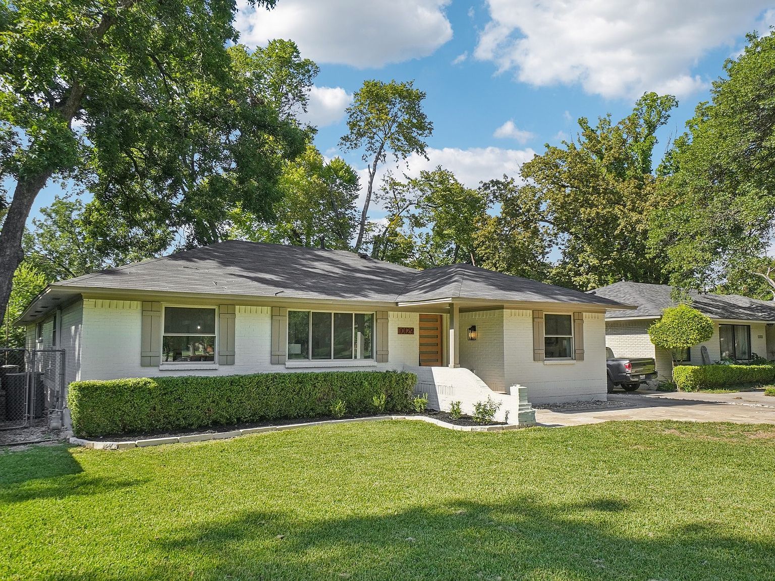 10129 Gateway Ln Dallas, TX 75218 - Thumbnail 3