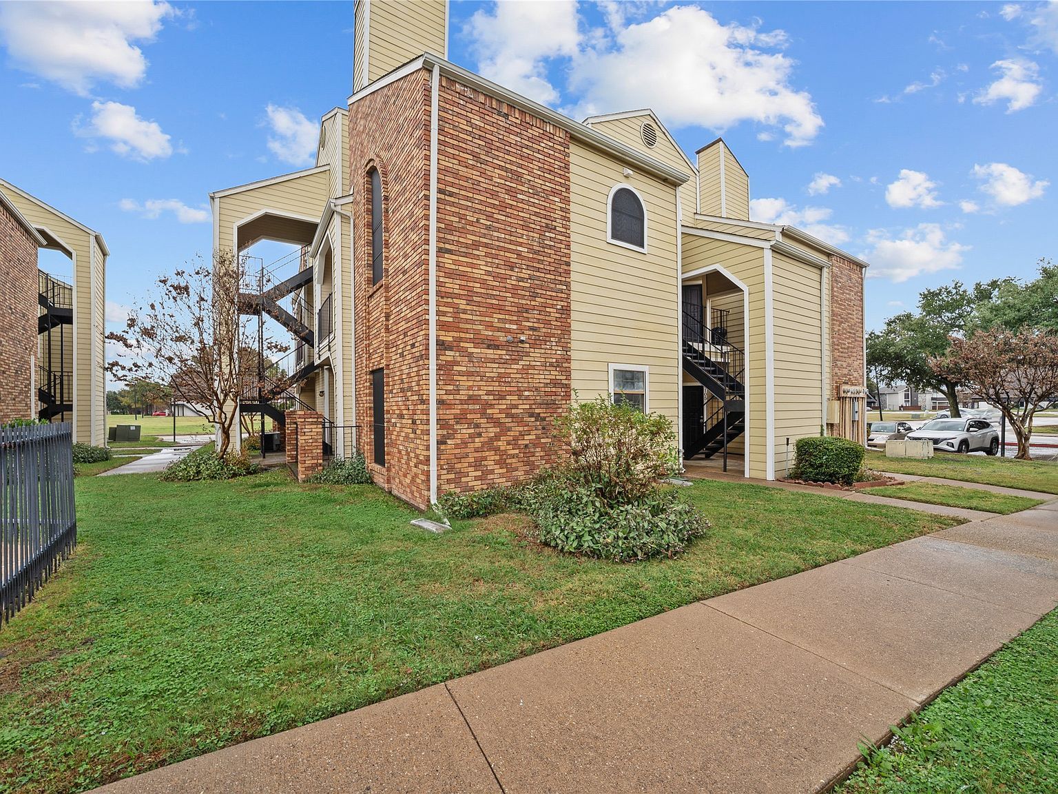 4434 Point Blvd #108 Garland, TX 75043 - Thumbnail 3