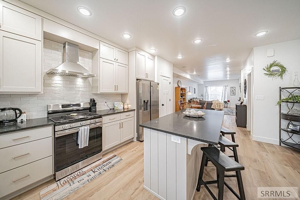 1386 Fremont Ave Idaho Falls, ID 83402 - Thumbnail 3