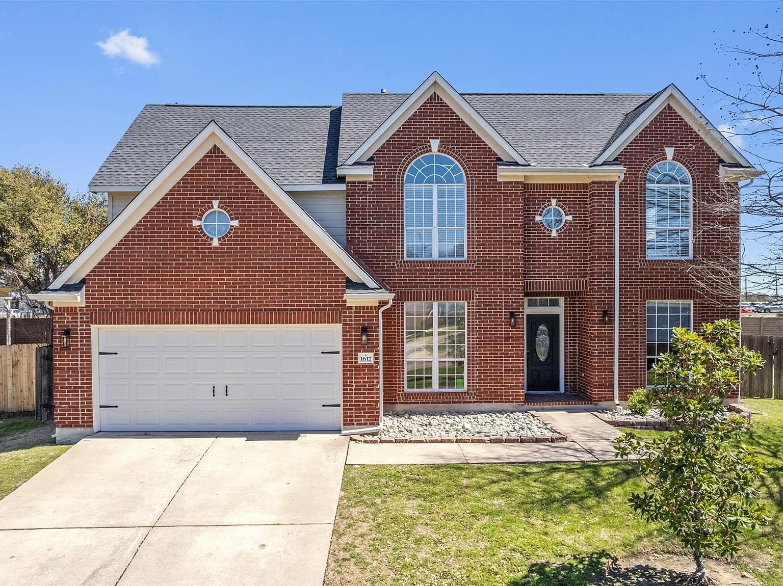 1617 Shady Hillside Pass Round Rock, TX 78665 - Thumbnail 3