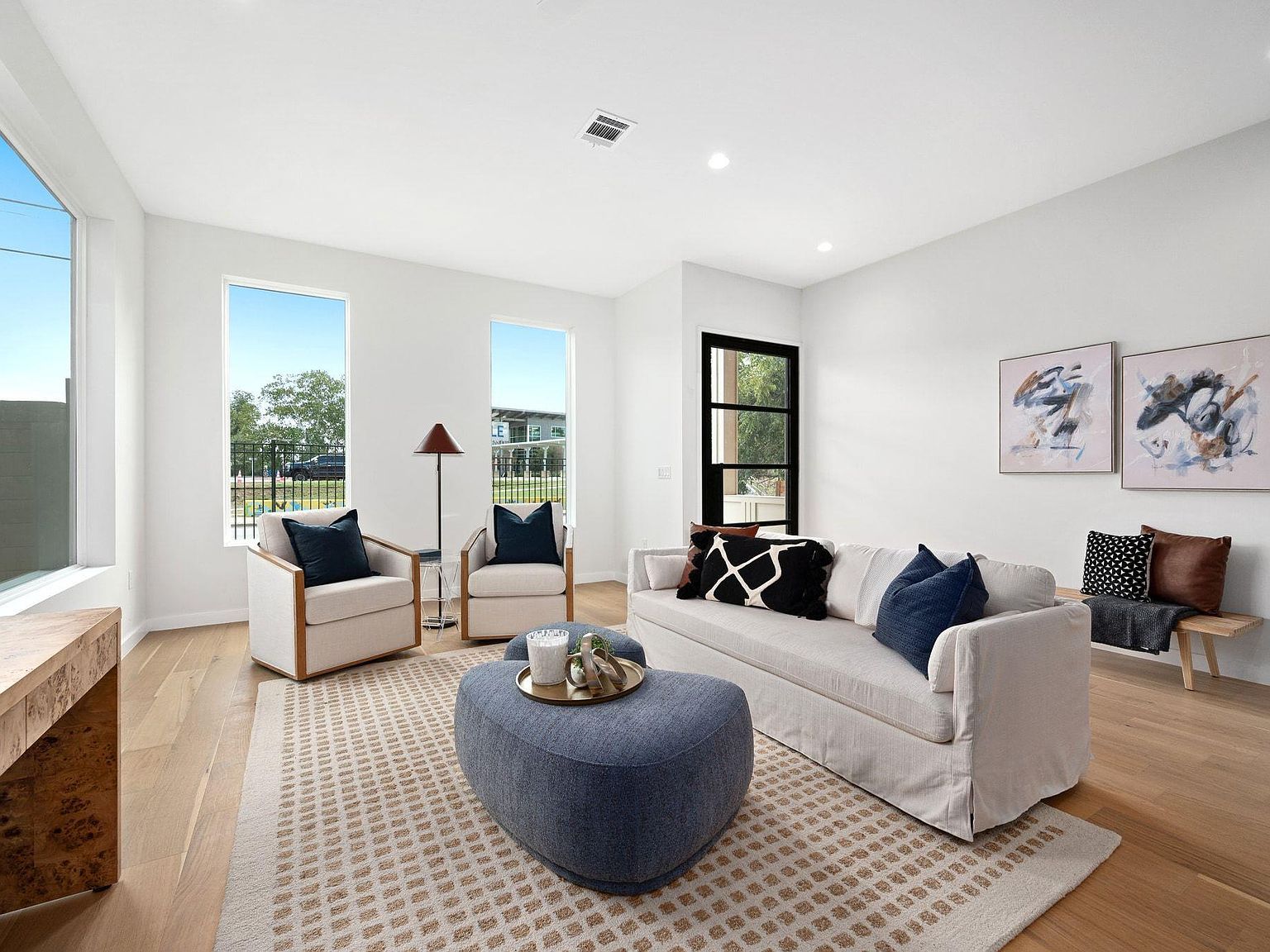 1104 Gunter St #1/2 Austin, TX 78702 - Thumbnail 3