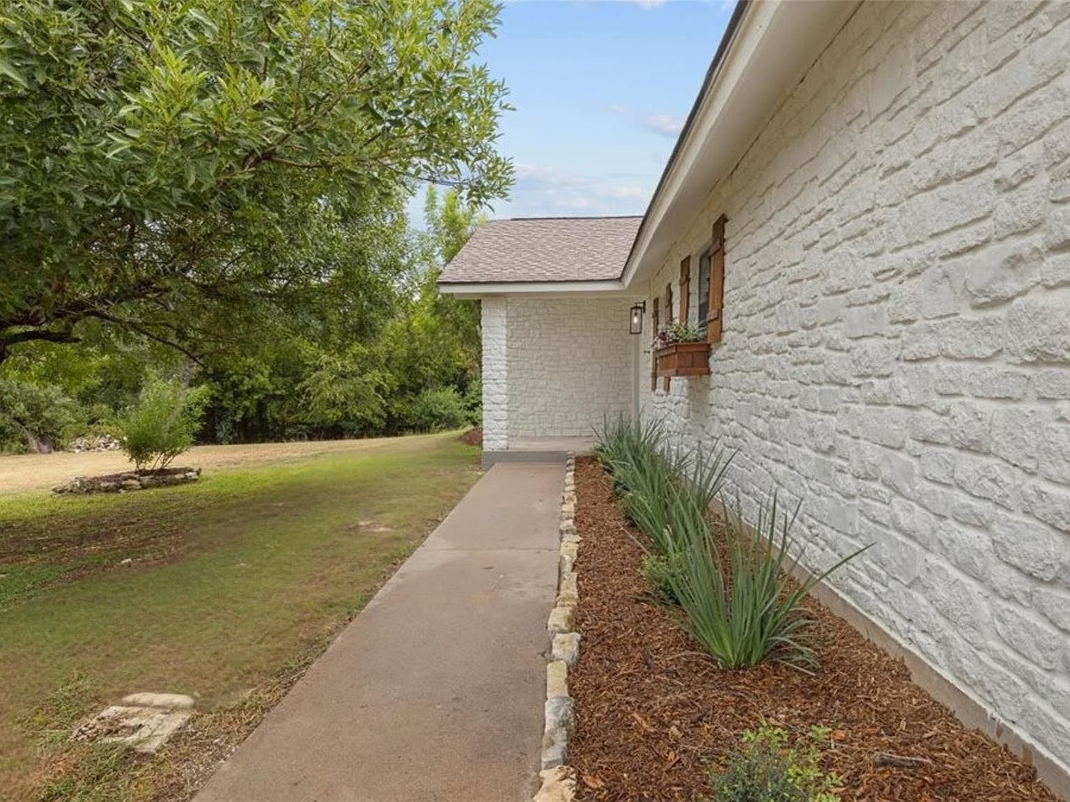 200 Rowlett Rd Liberty Hill, TX 78642 - Thumbnail 3