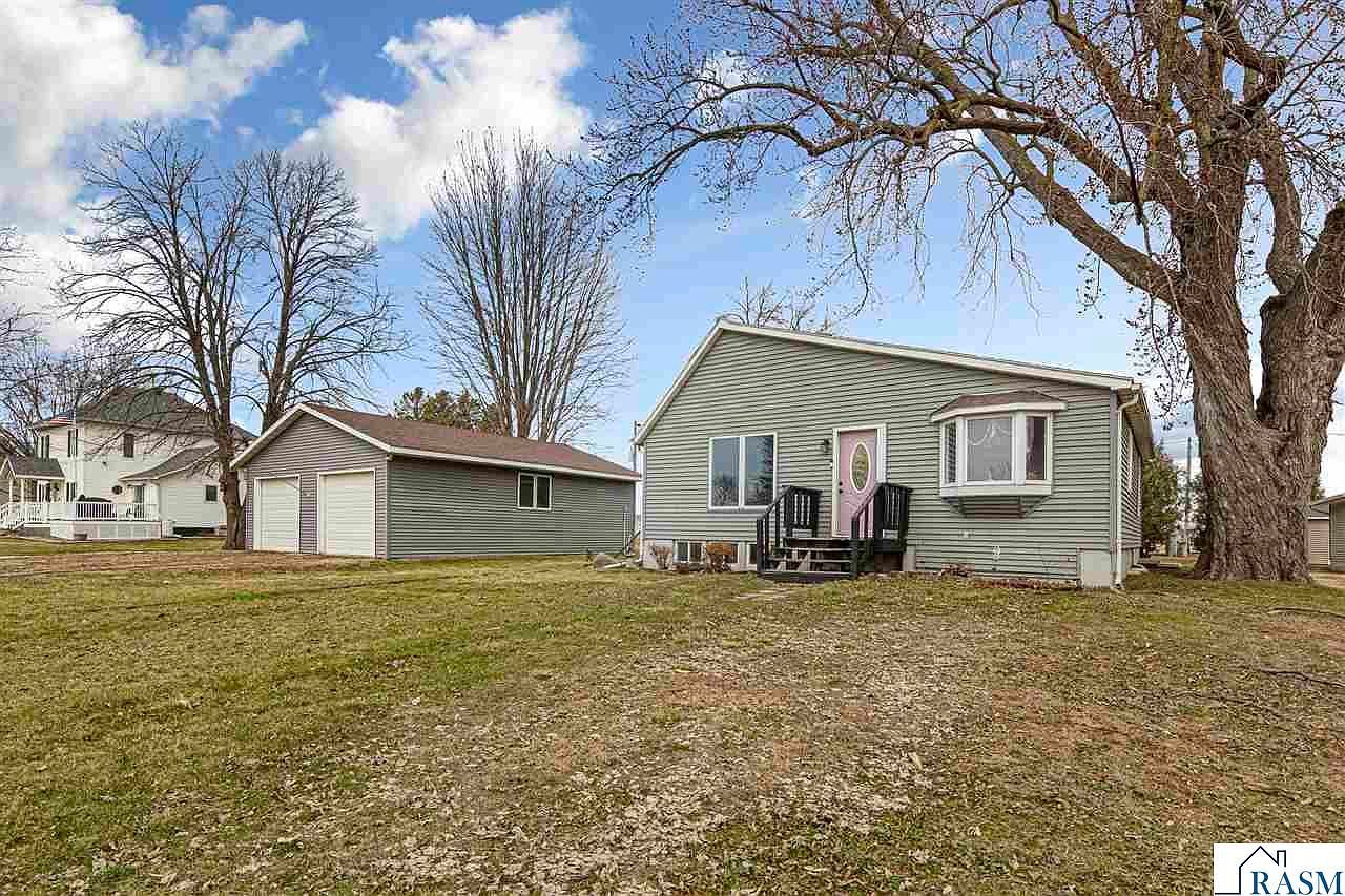 203 1st St E Vernon Center, MN 56090 - Thumbnail 3