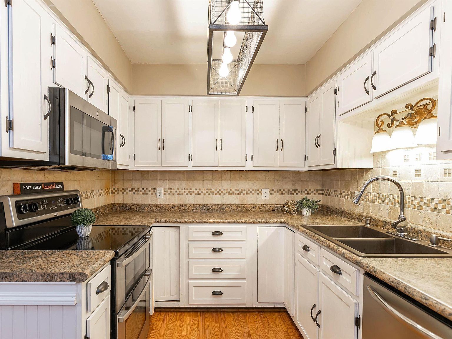 704 McClure St Junction City, KS 66441 - Thumbnail 3