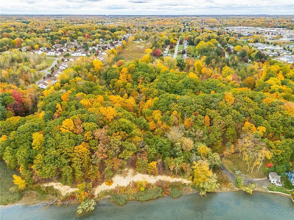 70 Avalon Trl Webster, NY 14580 - Thumbnail 3