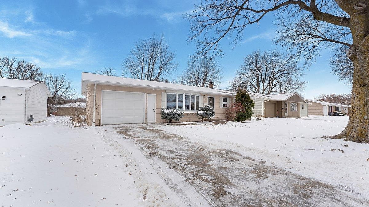 316 Galles Dr Redwood Falls, MN 56283 - Thumbnail 3