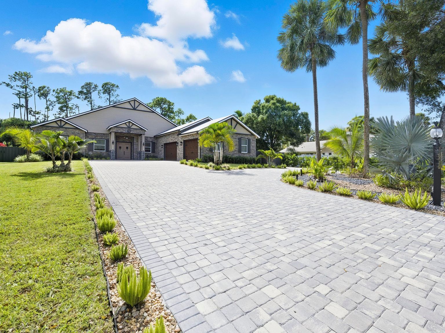 8350 Whispering Oak Way West Palm Beach, FL 33411 - Thumbnail 3