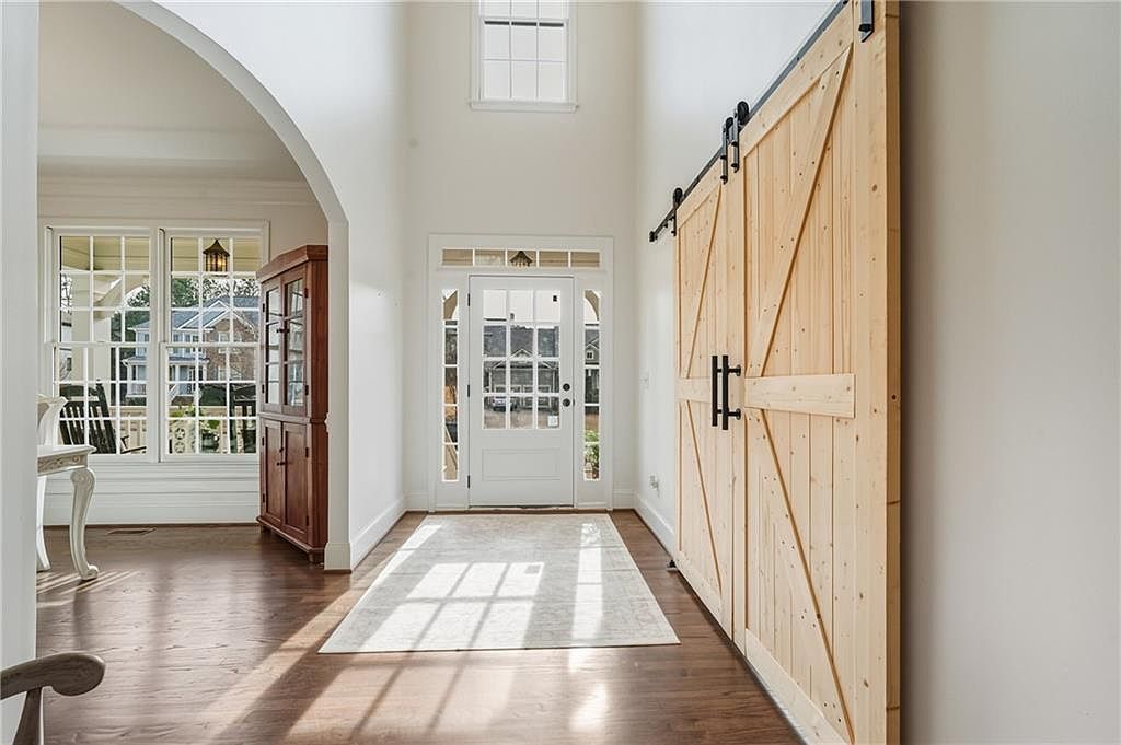 304 Grant Ct Canton, GA 30114 - Thumbnail 3