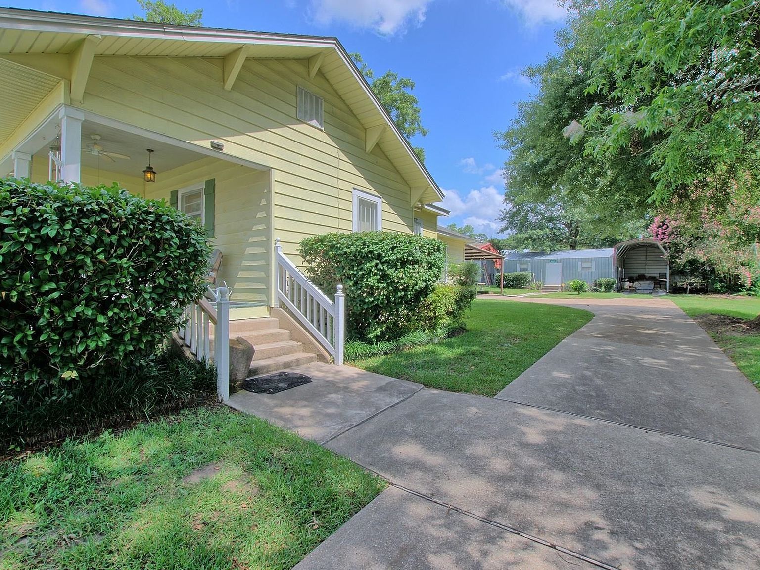 160 E Crockett St Jasper, TX 75951 - Thumbnail 3