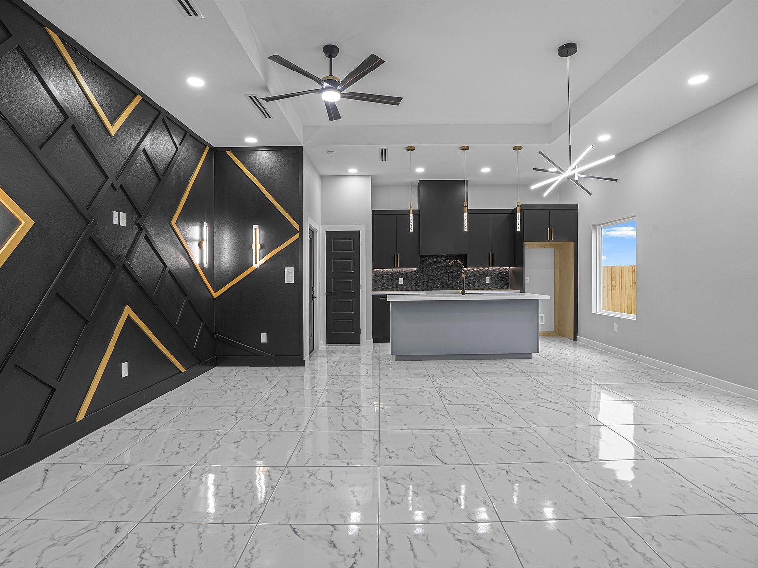 2918 Coventry Dr Laredo, TX 78046 - Thumbnail 3