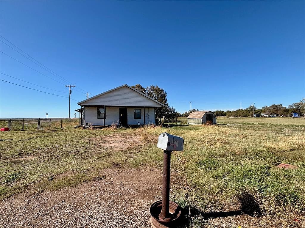 100 Debra Dr Tipton, OK 73570 - Thumbnail 3