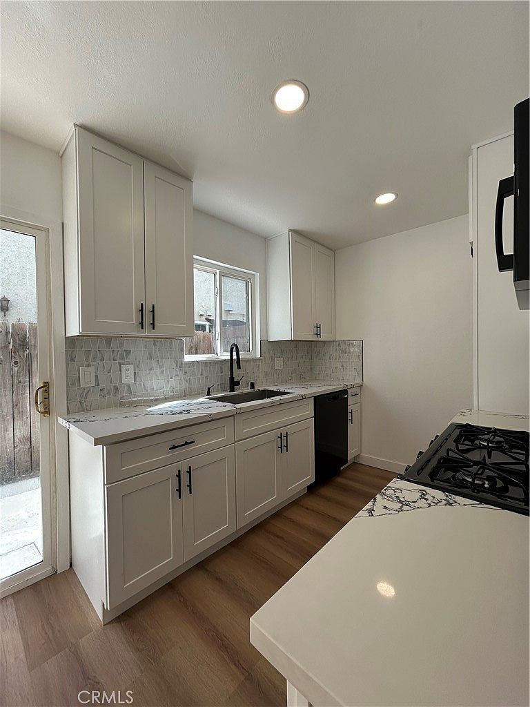 9100 Acacia Ave APT 9 Fontana, CA 92335 - Thumbnail 3