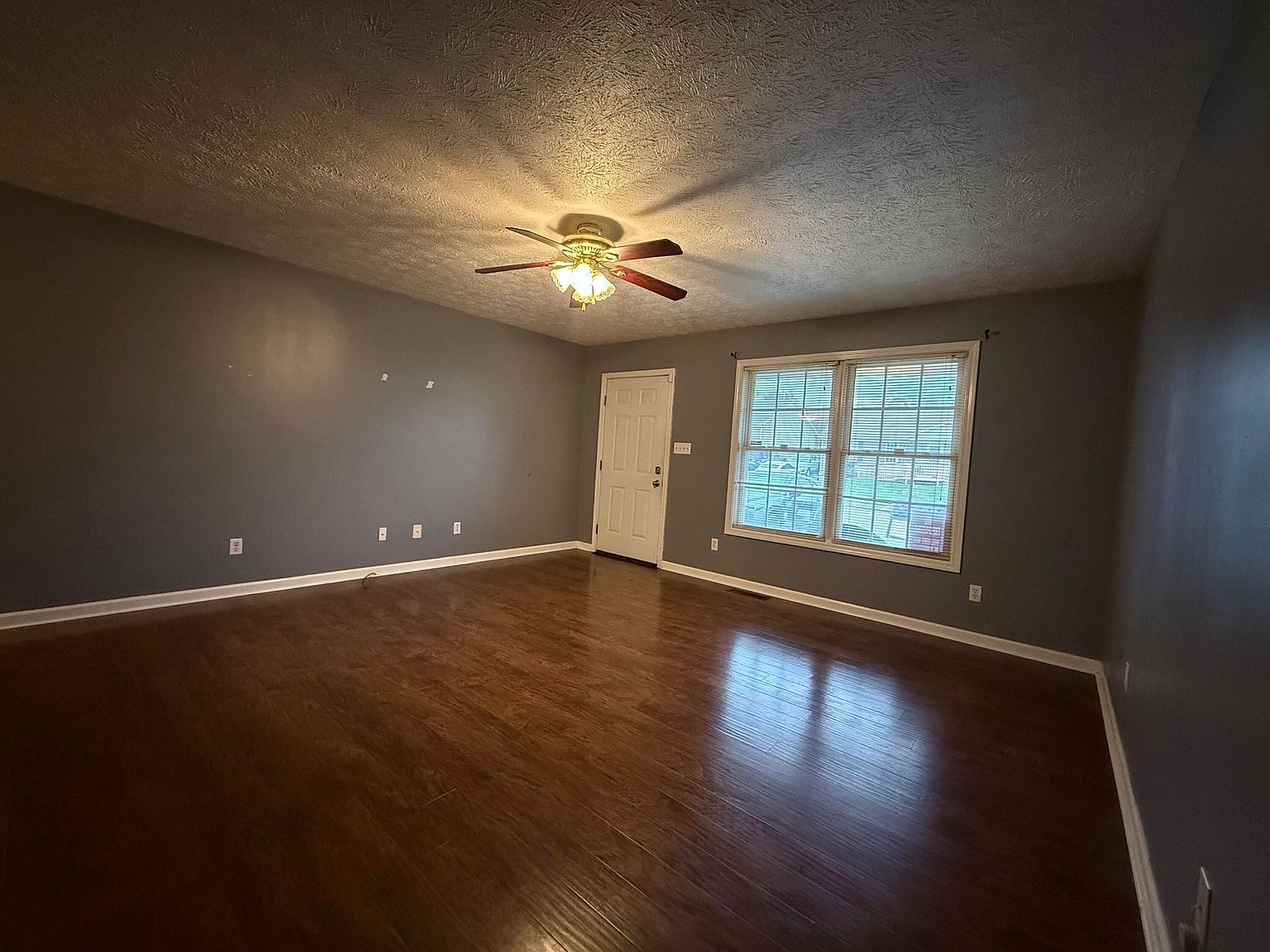 221 Woodview Dr Nicholasville, KY 40356 - Thumbnail 3