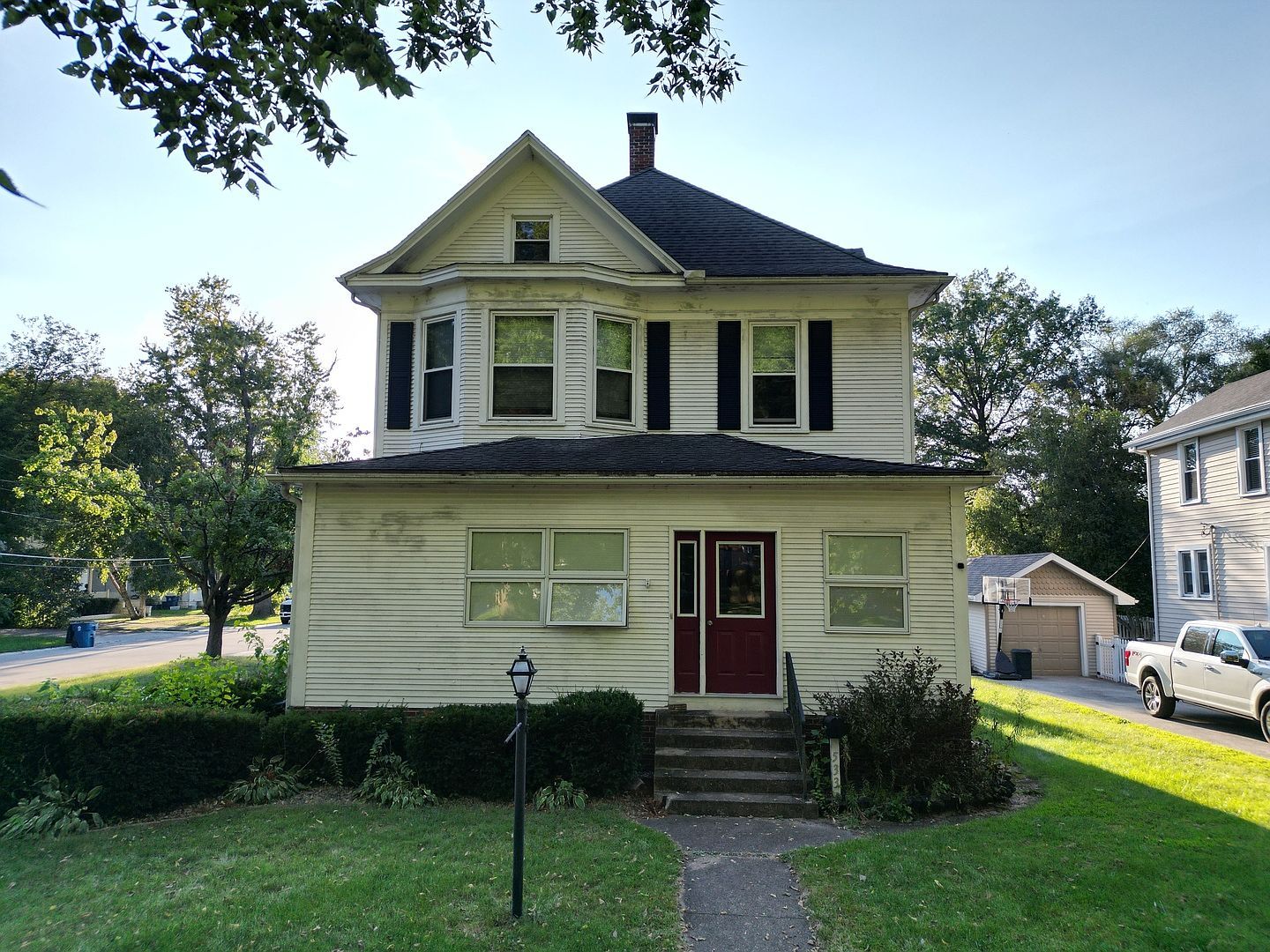 533 S 4th St Watseka, IL 60970 - Thumbnail 3