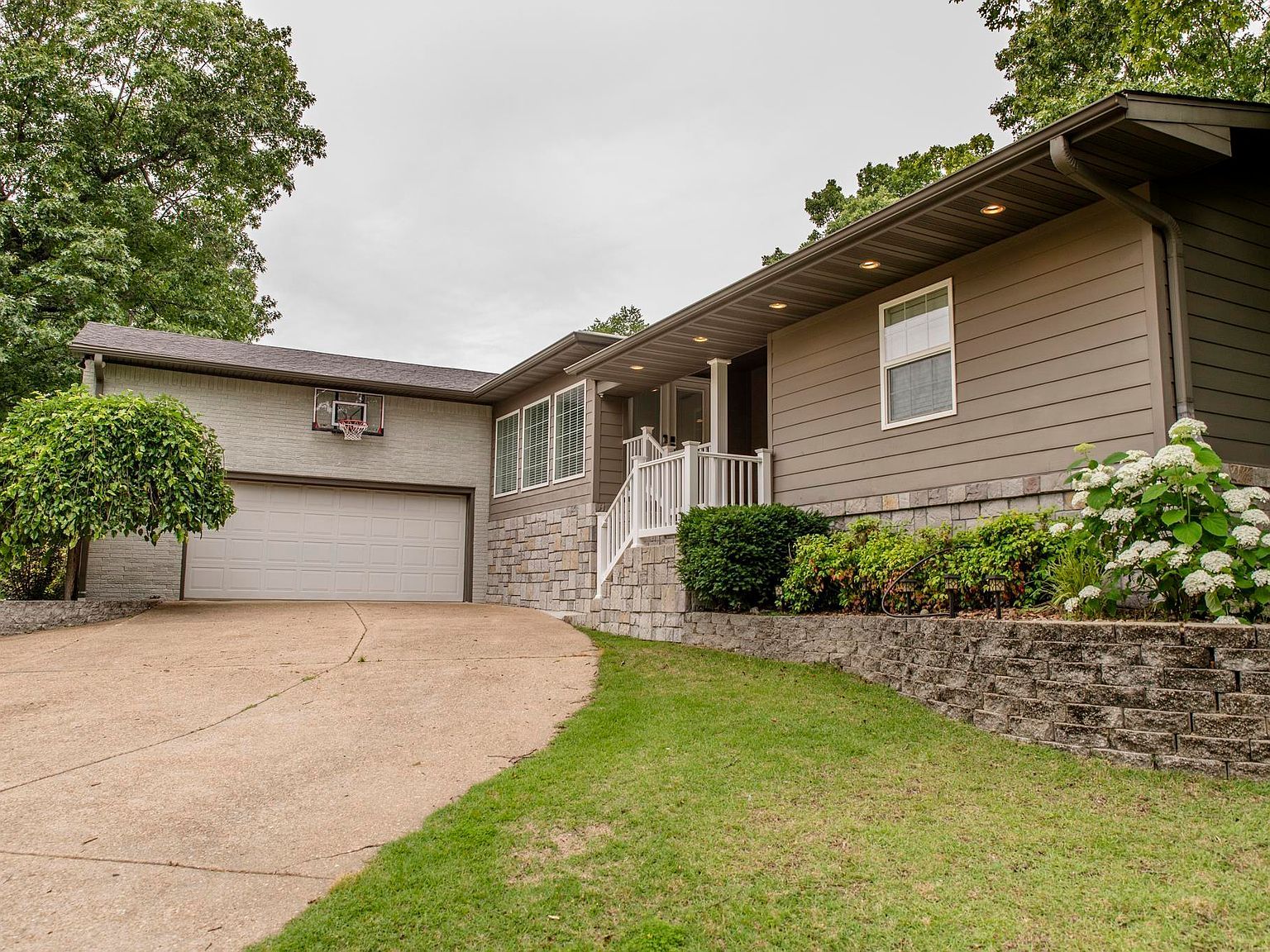 1741 Fairway Dr Mountain Home, AR 72653 - Thumbnail 3