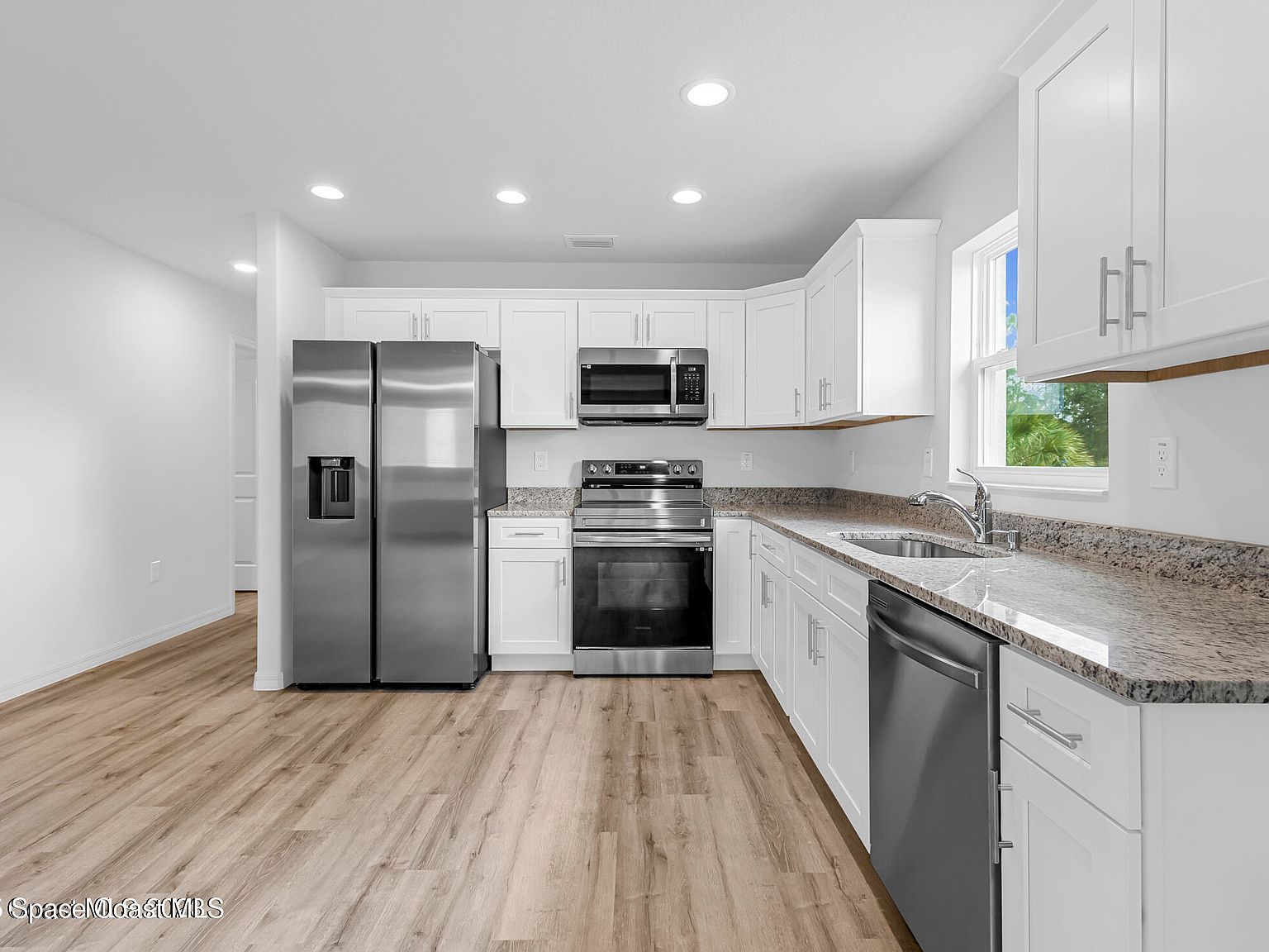 2870 San Filippo Dr SE Palm Bay, FL 32909 - Thumbnail 3