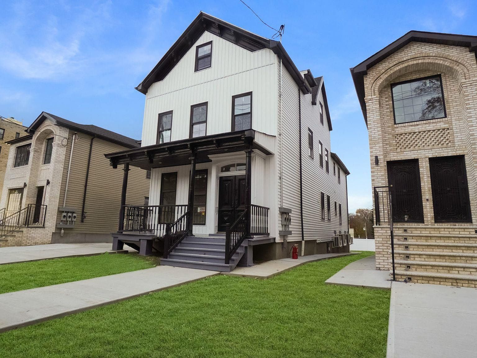 340 E 234th St Bronx, NY 10470 - Thumbnail 3