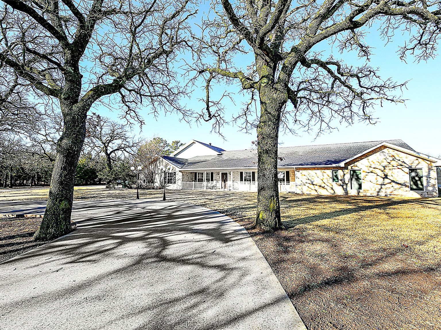 2823 Fm 1816 Bowie, TX 76230 - Thumbnail 3