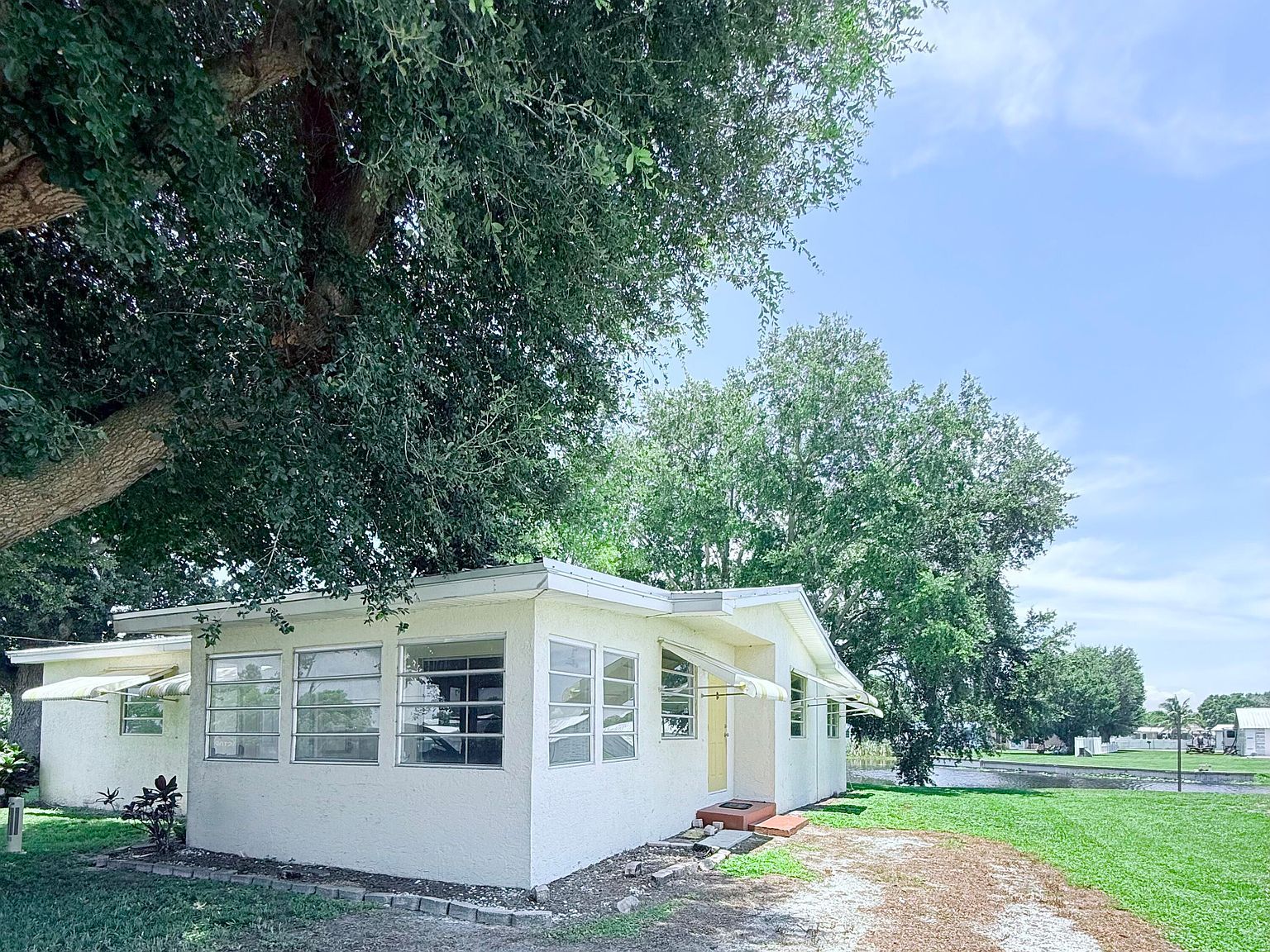 1025 Ash Cir Okeechobee, FL 34974 - Thumbnail 3