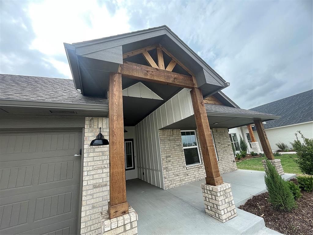 5005 Vine Cliff Rd Mustang, OK 73064 - Thumbnail 3