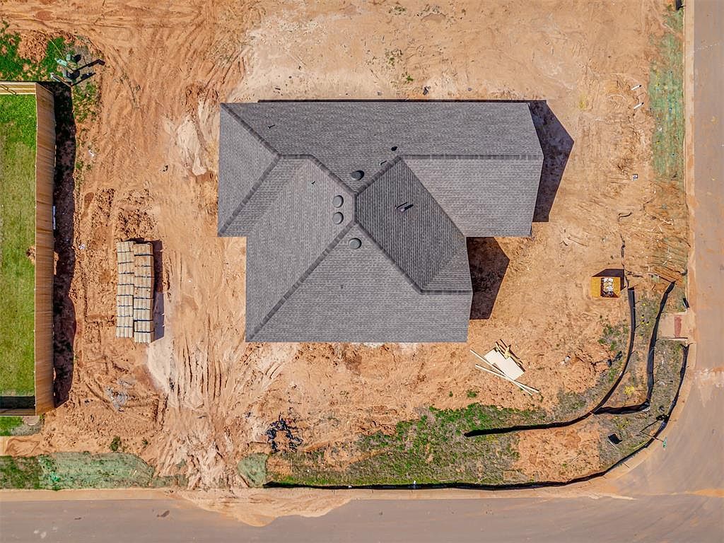 200 Camellia Cir Noble, OK 73068 - Thumbnail 3